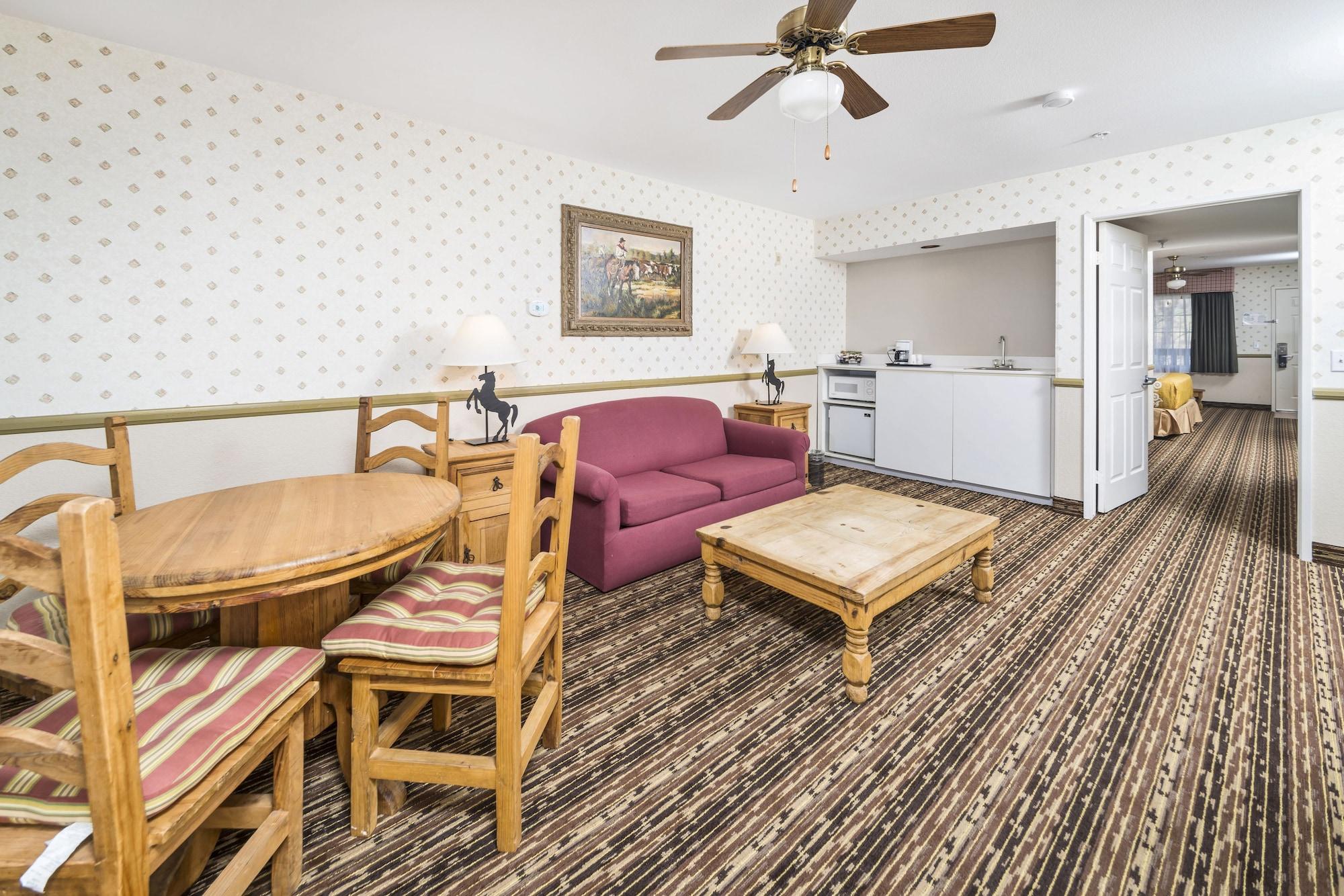 Days Inn By Wyndham Lebec Grapevine Exteriér fotografie