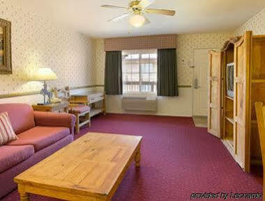 Days Inn By Wyndham Lebec Grapevine Exteriér fotografie